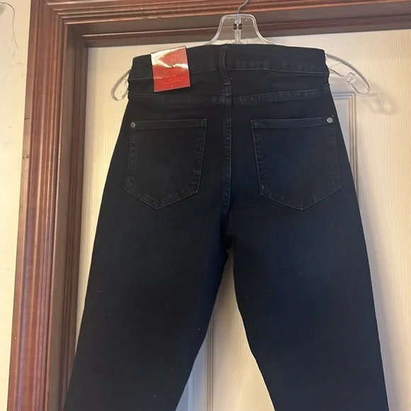 CLEARANCE. Jennifer Lopez Flawless Sculpt Skinny Jeans. New With Tags - Picture 5 of 7